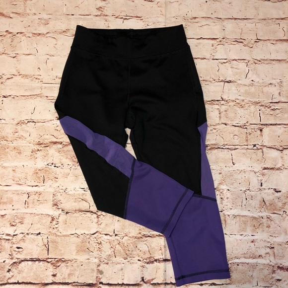 adidas Pants - Adidas Capri workout leggings